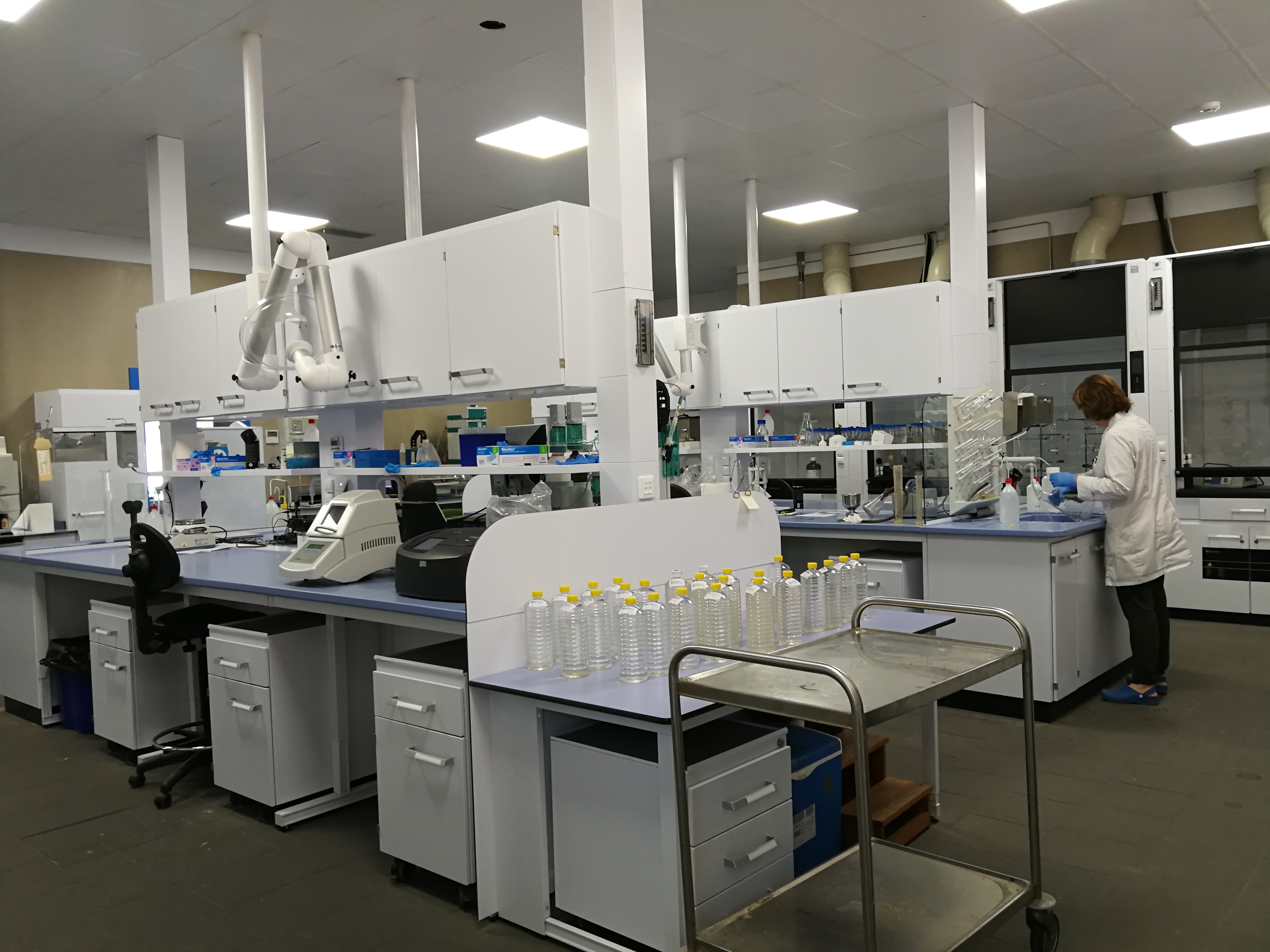 La CHD mejora y amplía el Laboratorio de Aguas con un nuevo edificio de diseño sostenible La CHD mejora y amplía el Laboratorio de Aguas con un nuevo edificio de diseño sostenible