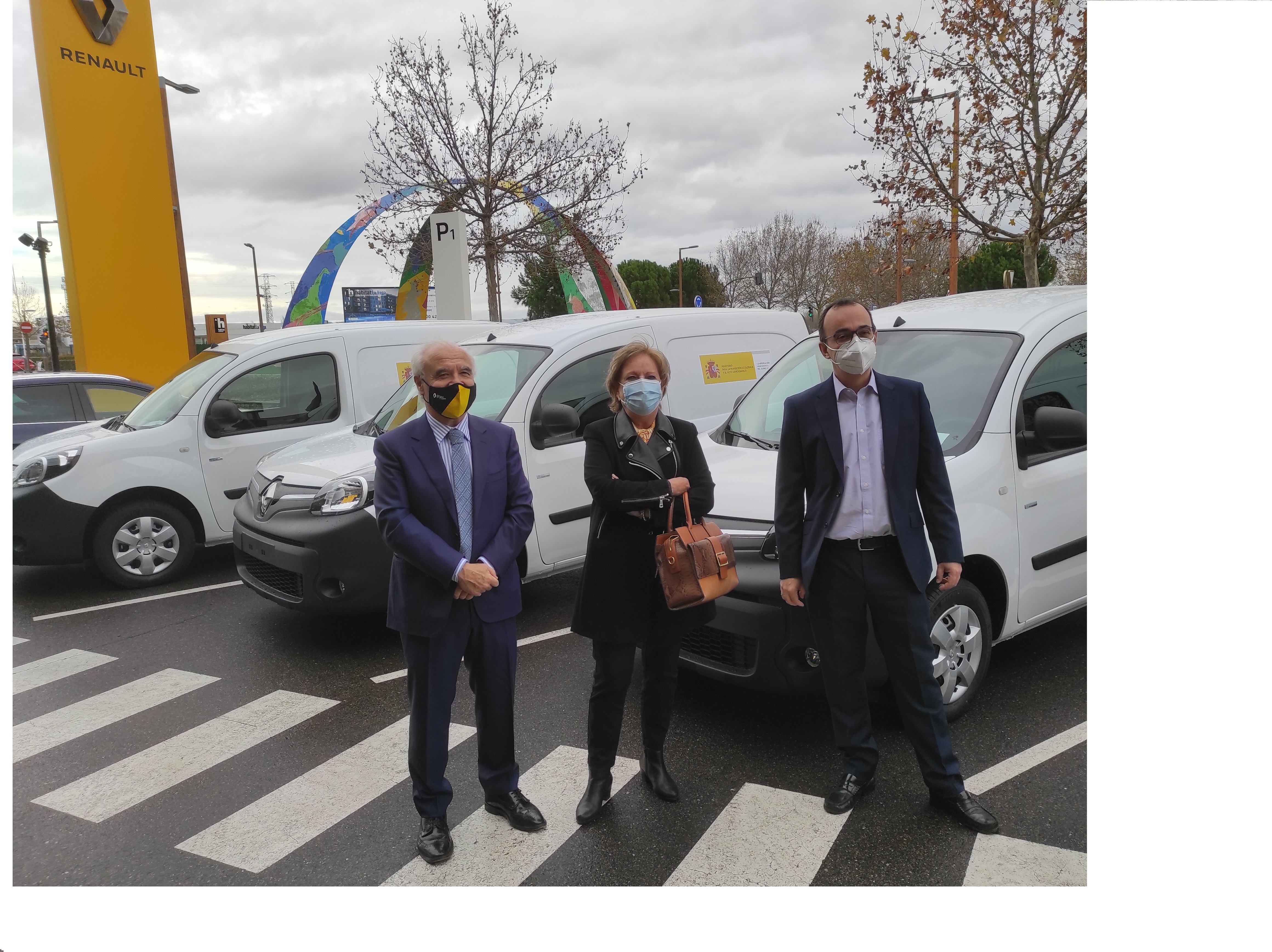 La CHD continúa la renovación de su flota de vehículos con 50 furgonetas eléctricas La CHD continúa la renovación de su flota de vehículos con 50 furgonetas eléctricas
