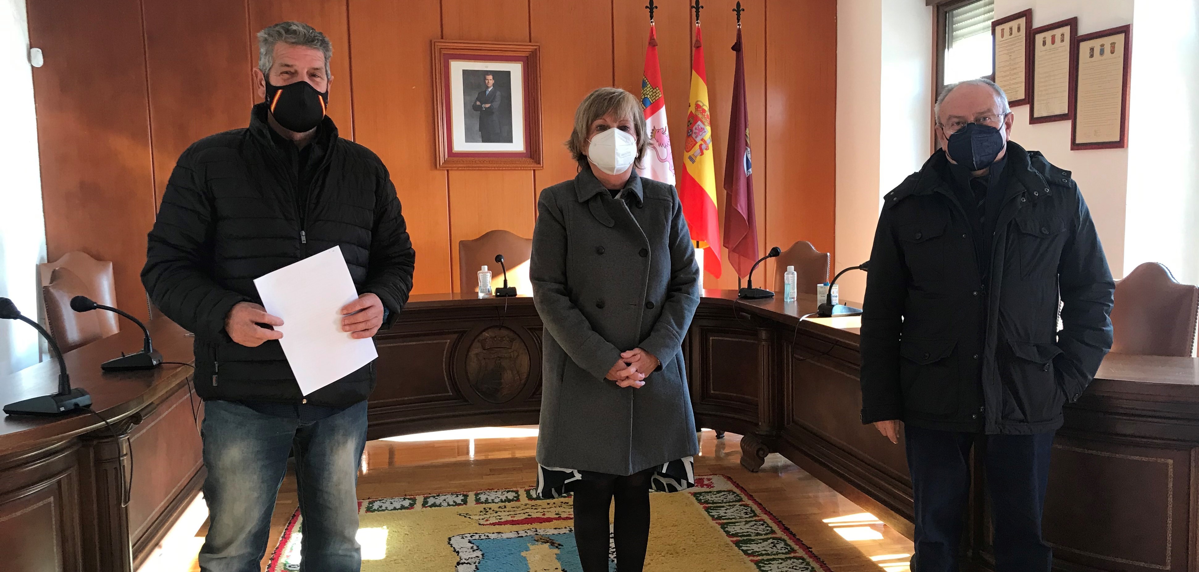 La CHD entrega las obras de la Senda del Duero al Ayuntamiento de Olivares La CHD entrega las obras de la Senda del Duero al Ayuntamiento de Olivares