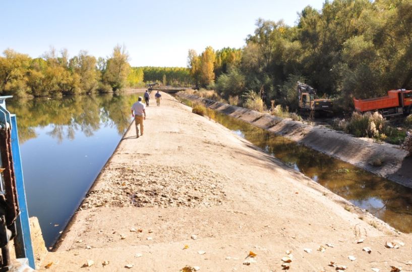 La demolición de barreras en el río Órbigo, elegida por el MITECO como ejemplo de adaptación al cambio climático