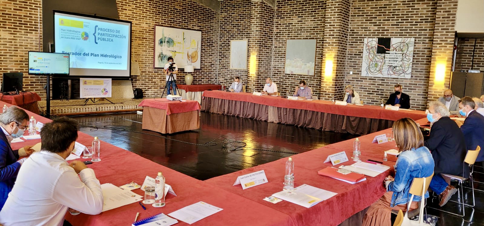 La CHD celebra un taller de trabajo sobre la contaminación difusa y el uso sostenible de las aguas subterráneas La CHD celebra un taller de trabajo sobre la contaminación difusa y el uso sostenible de las aguas subterráneas