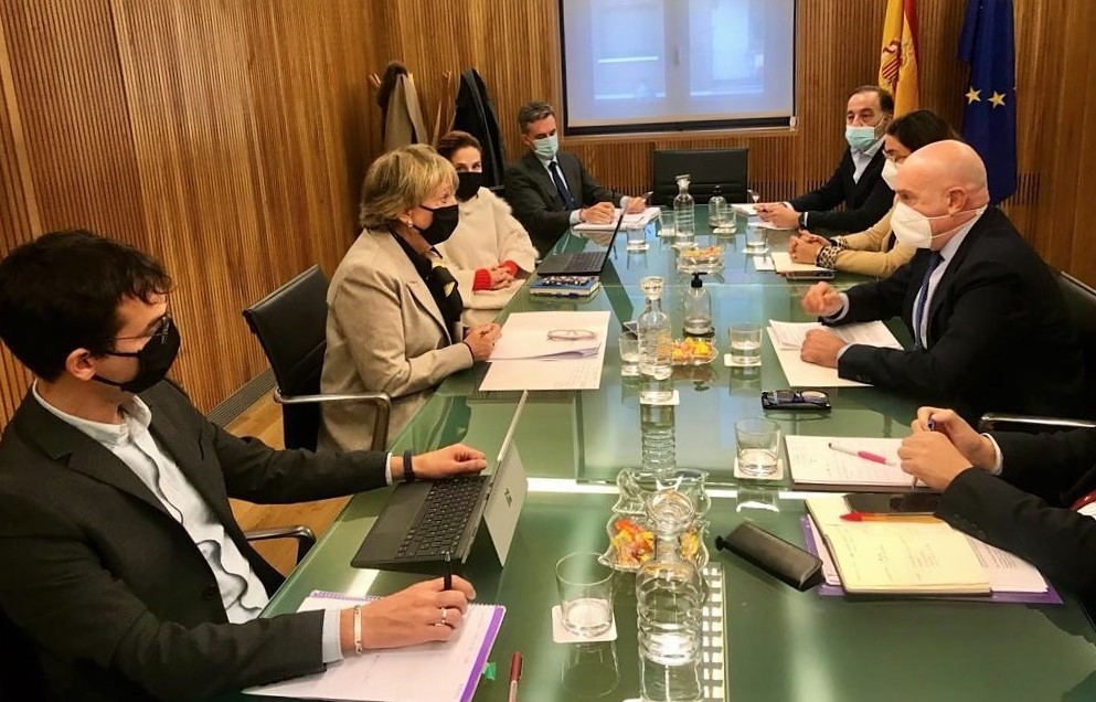 La CHD y la Consejería de Agricultura coordinan el programa de medidas de cara a la nueva planificación hidrológica 2022-2027 La CHD y la Consejería de Agricultura coordinan el programa de medidas de cara a la nueva planificación hidrológica 2022-2027