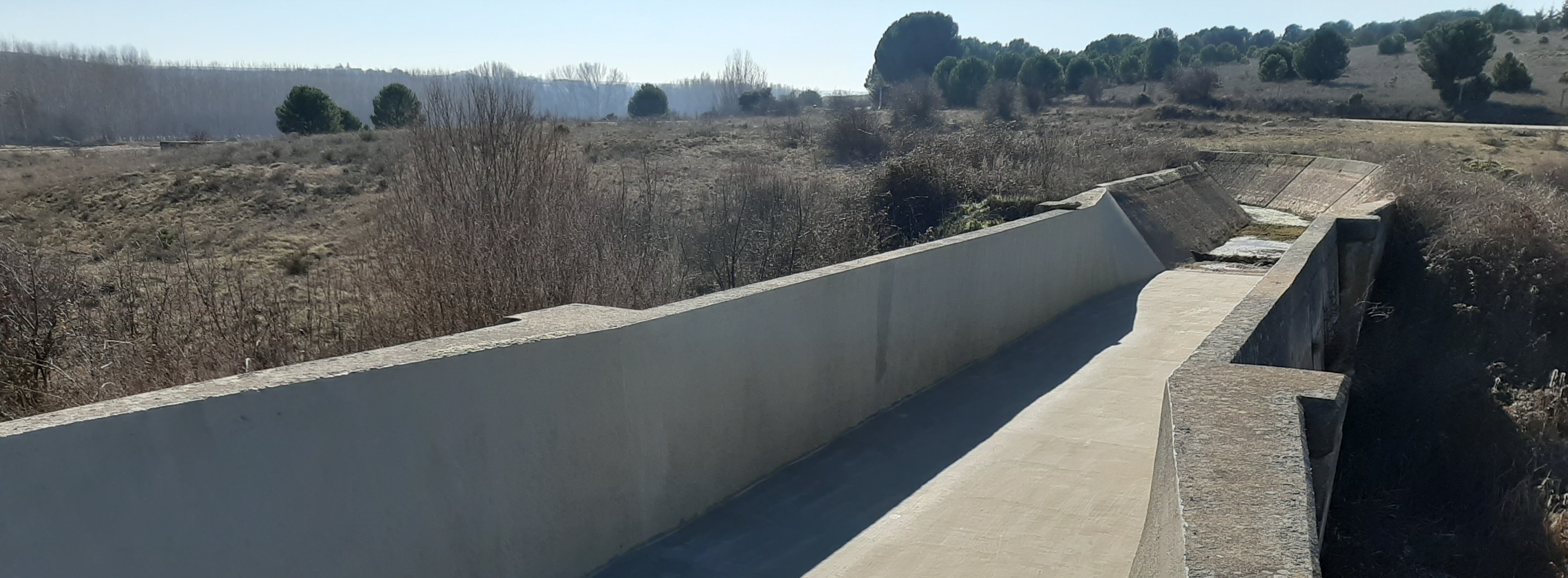 La CHD invierte más de 94.000 euros en actuaciones de mantenimiento en el Canal de Villagonzalo en Salamanca