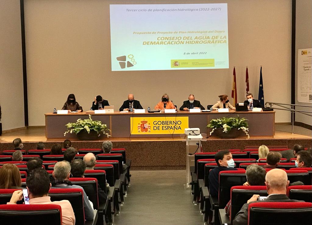 El Consejo del Agua informa el proyecto de Plan Hidrológico del Duero que recoge una inversión de 2.250 M€ hasta 2027 El Consejo del Agua informa el proyecto de Plan Hidrológico del Duero que recoge una inversión de 2.250 M€ hasta 2027
