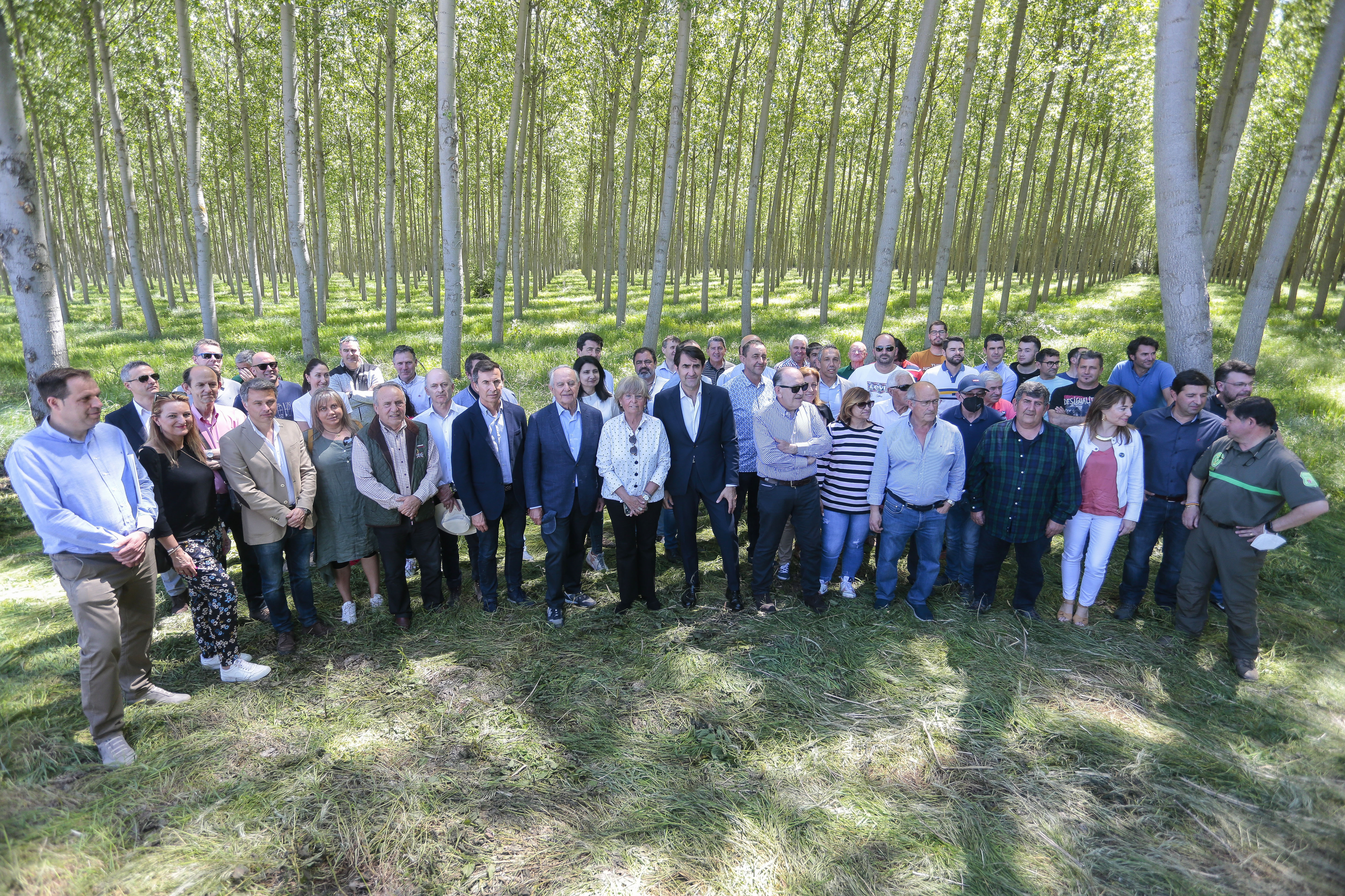 La presidenta de la CHD apuesta por el futuro del chopo en un contexto de bioeconomía para generar riqueza en el medio rural