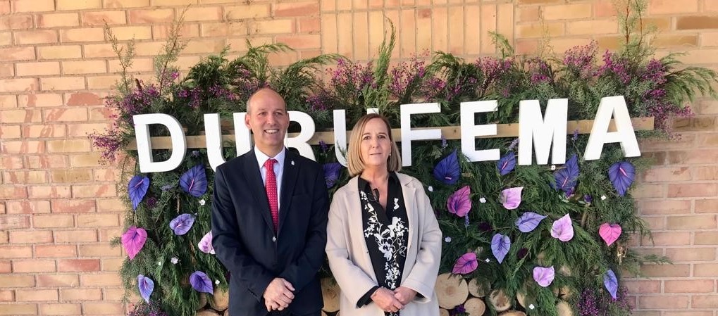 La presidenta de la CHD inaugura la Feria Durufema, en Duruelo de la Sierra, Soria