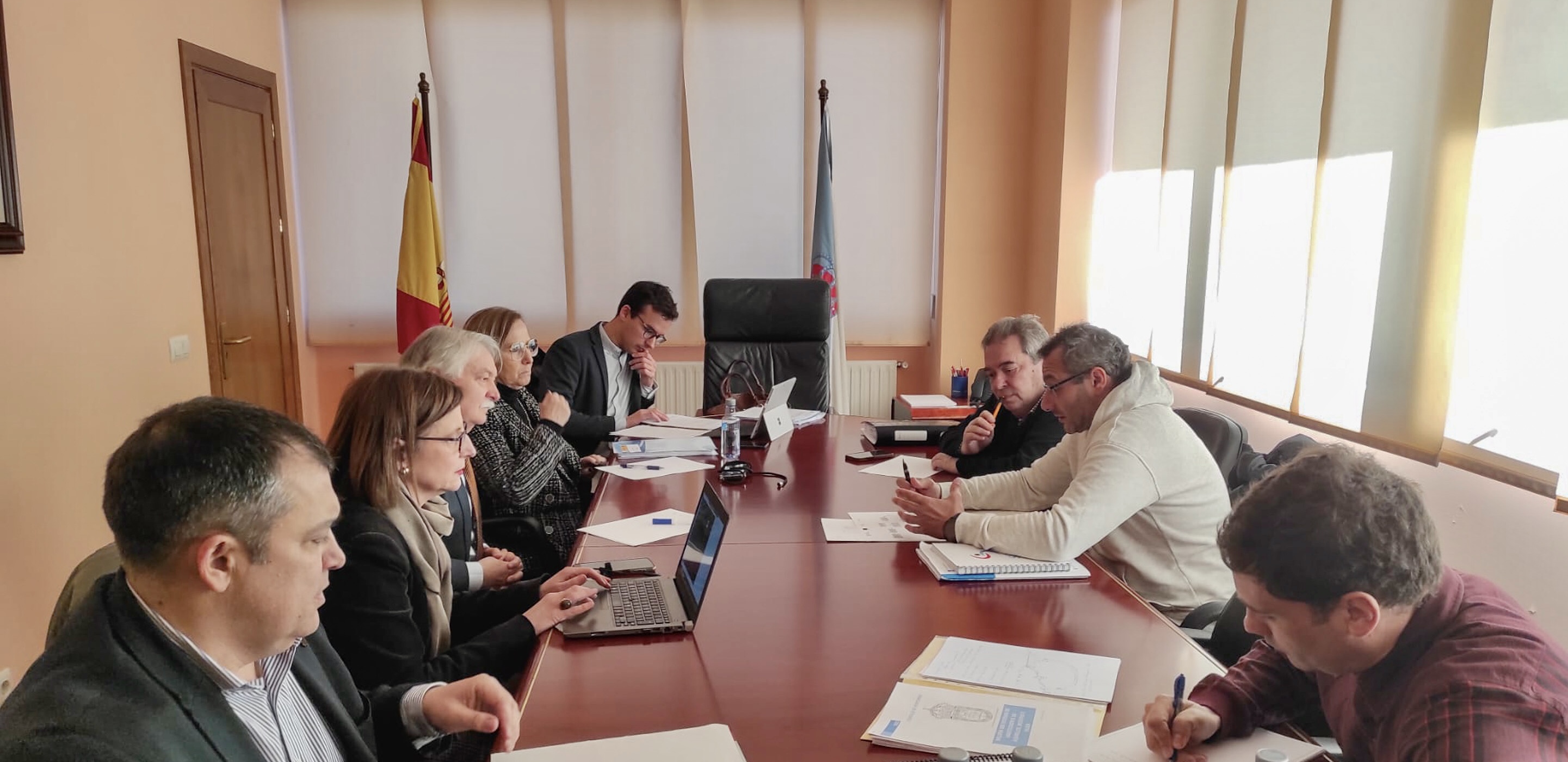 La presidenta de la CHD se reúne en Verín con la Mancomunidad de Municipios de la comarca y Augas de Galicia para avanzar en la mejora de la depuración de las aguas residuales