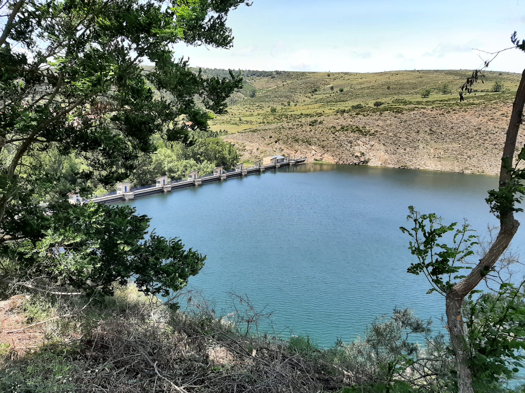CHD y regantes trabajan para optimizar el uso del agua en una campaña de climatología seca y desigual