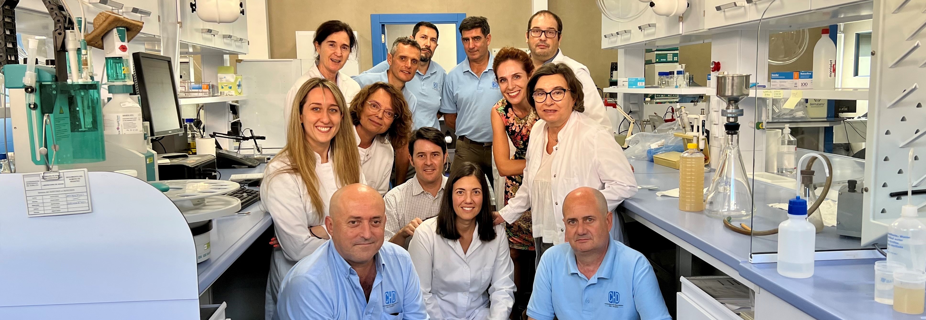El Laboratorio de Aguas de la CHD obtiene la acreditación de ENAC que avala la calidad de sus análisis y toma de muestras El Laboratorio de Aguas de la CHD obtiene la acreditación de ENAC que avala la calidad de sus análisis y toma de muestras