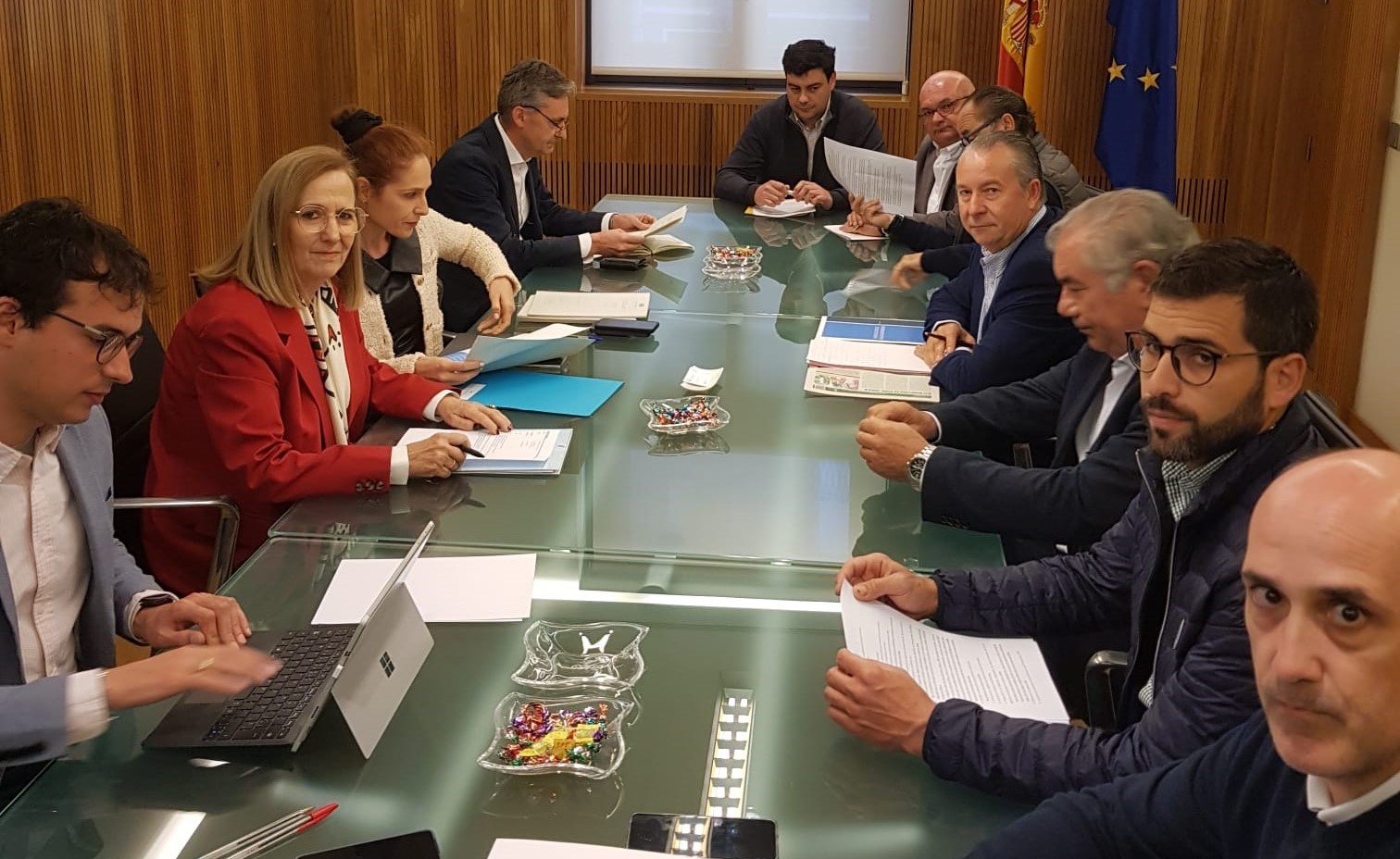 La presidenta de la CHD se reúne con los representantes de las Organizaciones Profesionales Agrarias La presidenta de la CHD se reúne con los representantes de las Organizaciones Profesionales Agrarias