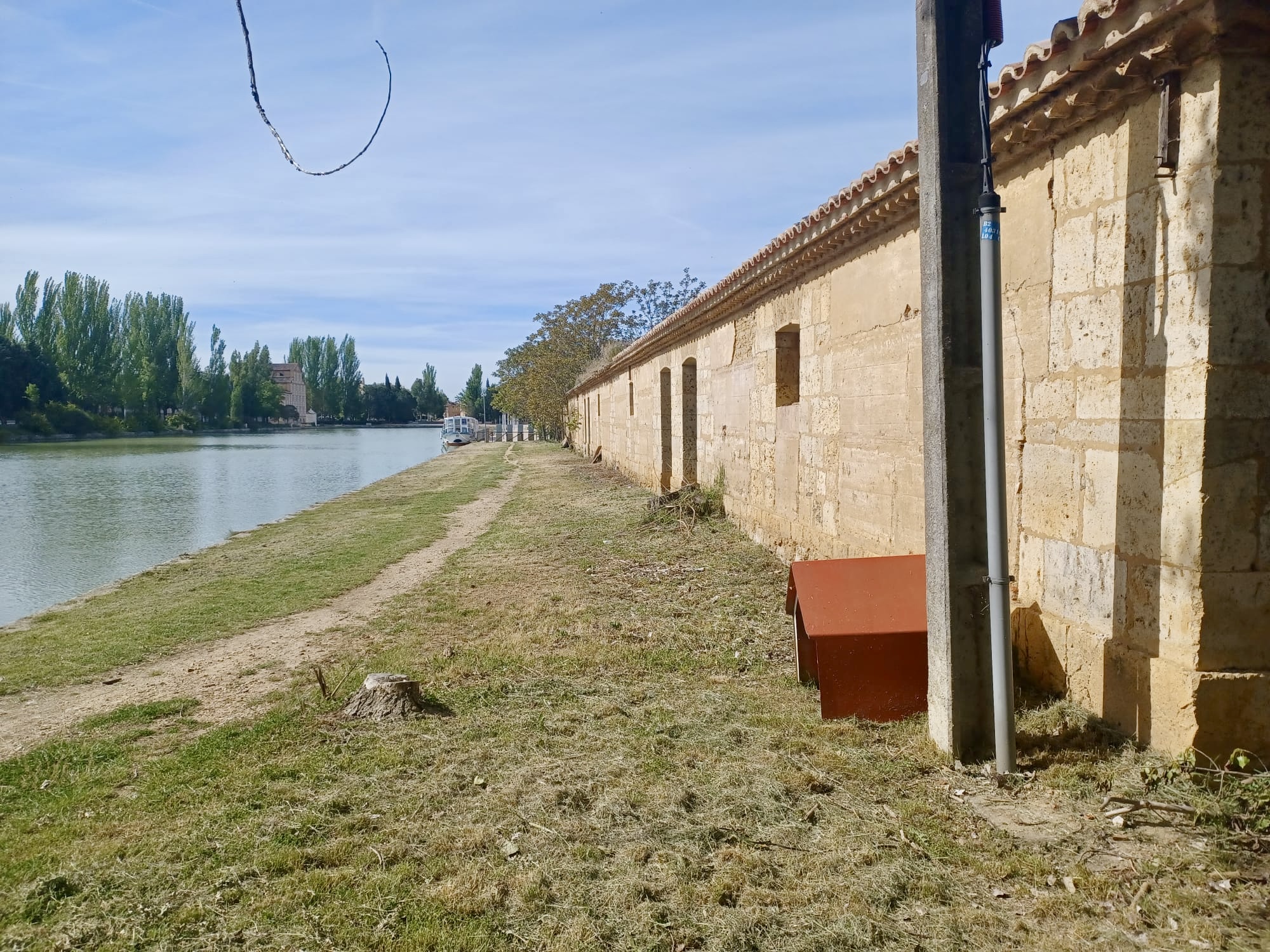 La CHD inicia los trámites para el comienzo de las obras del corredor ecológico y cultural del Canal de Castilla con un presupuesto de 17M€ La CHD inicia los trámites para el comienzo de las obras del corredor ecológico y cultural del Canal de Castilla con un presupuesto de 17M€