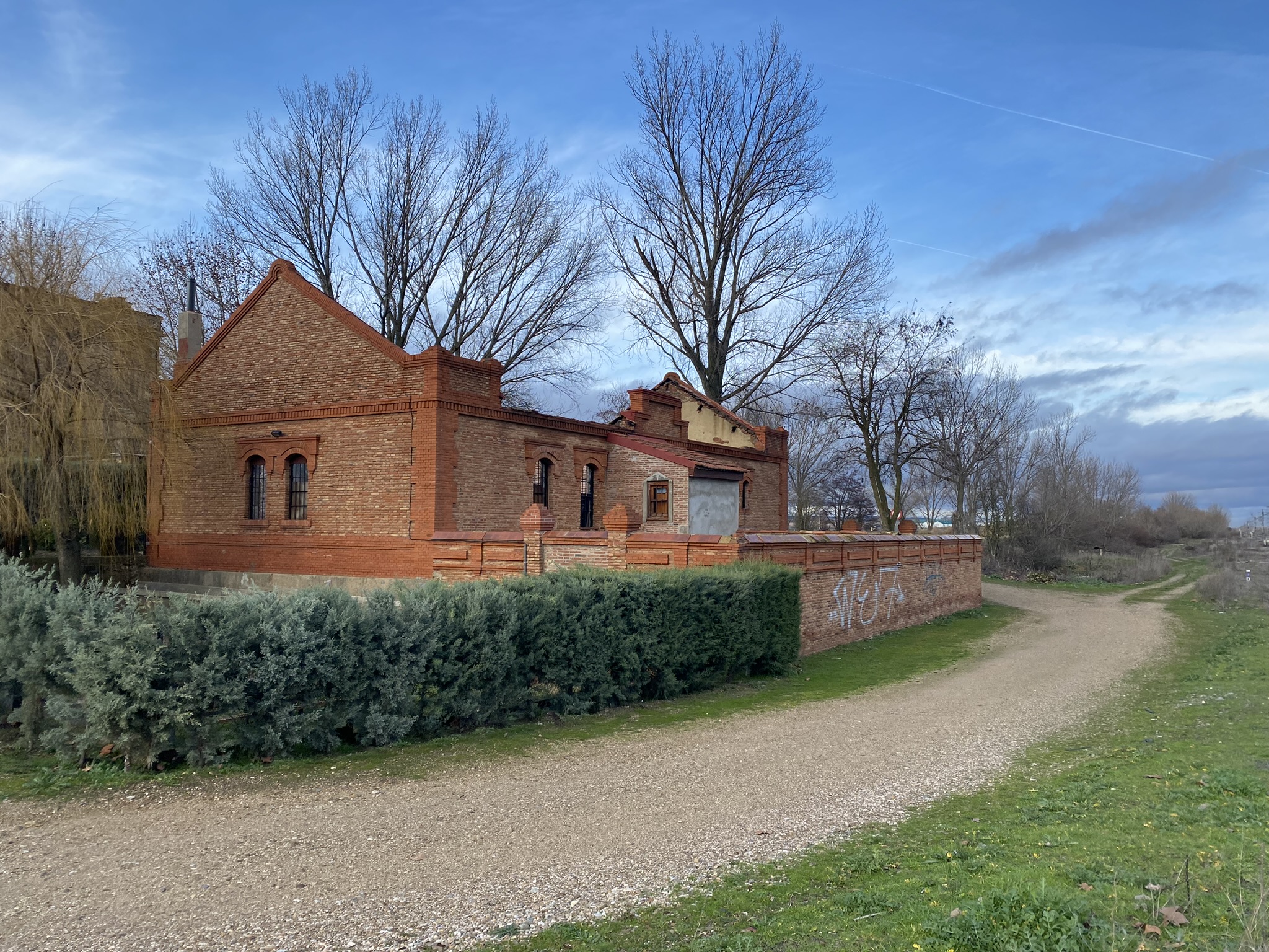 Adjudicada la rehabilitación de la vivienda del esclusero del Canal de Castilla en Corcos del Valle (Valladolid), por importe de 441.650€
