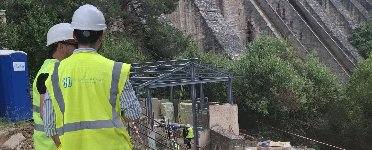 Iniciado el segundo escalón del vaciado del embalse de El Tejo (El Espinar) Iniciado el segundo escalón del vaciado del embalse de El Tejo (El Espinar)