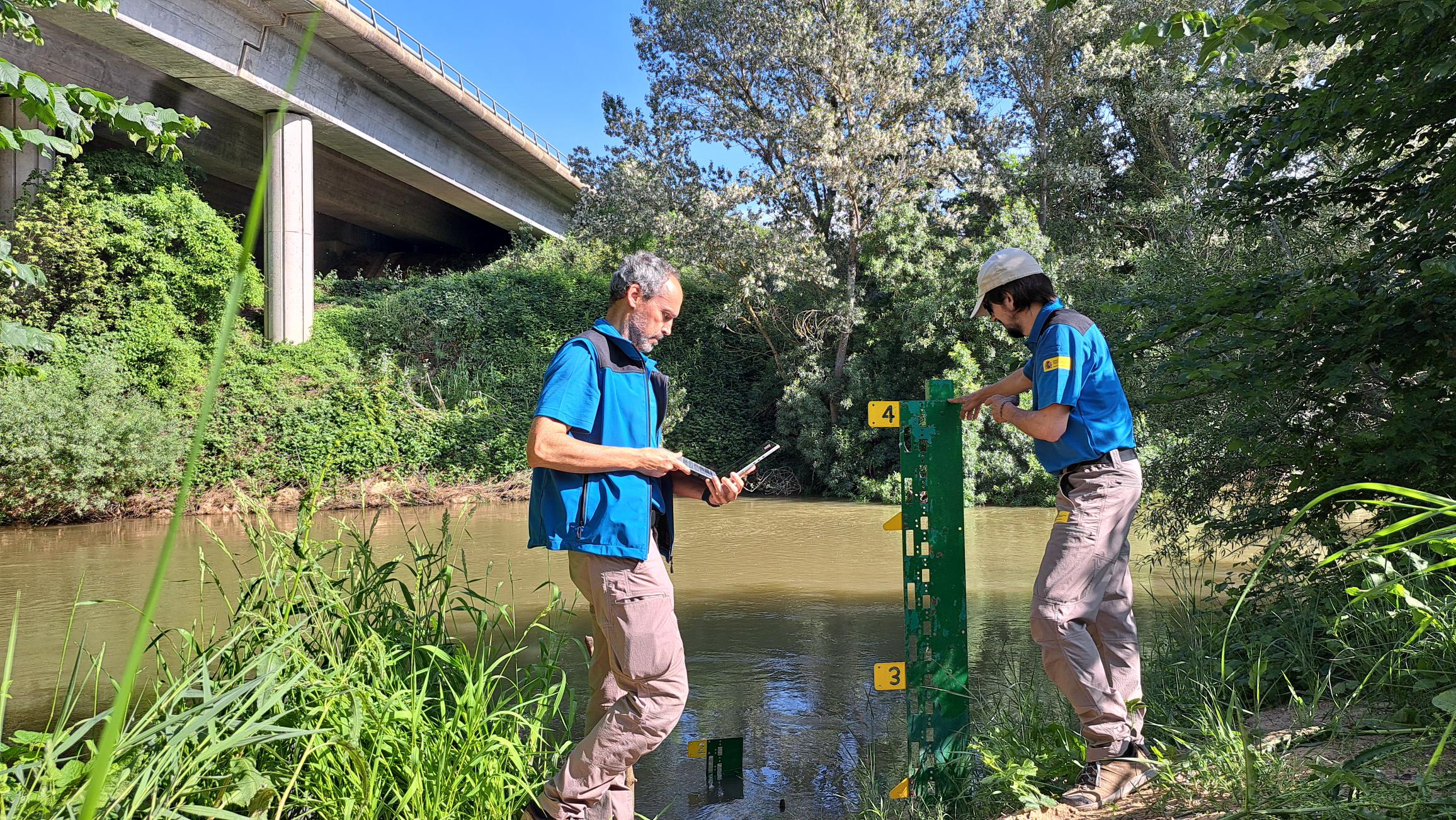 Los agentes de la Guardería Fluvial, un seguro para el bienestar de los ríos y arroyos de la cuenca Los agentes de la Guardería Fluvial, un seguro para el bienestar de los ríos y arroyos de la cuenca