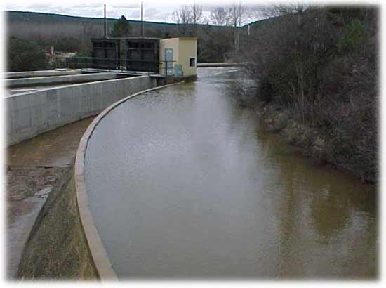 Canal de Almazán